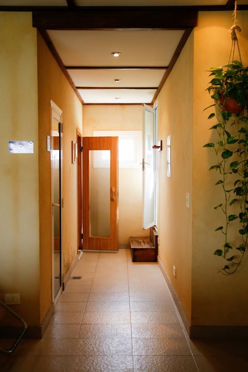 Hotel Howard Johnson Trenque Lauquen Kültér fotó